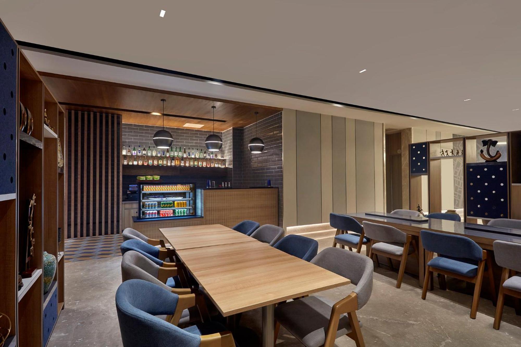 Holiday Inn Express Bengaluru Bommasandra By Ihg Kammasandra 외부 사진