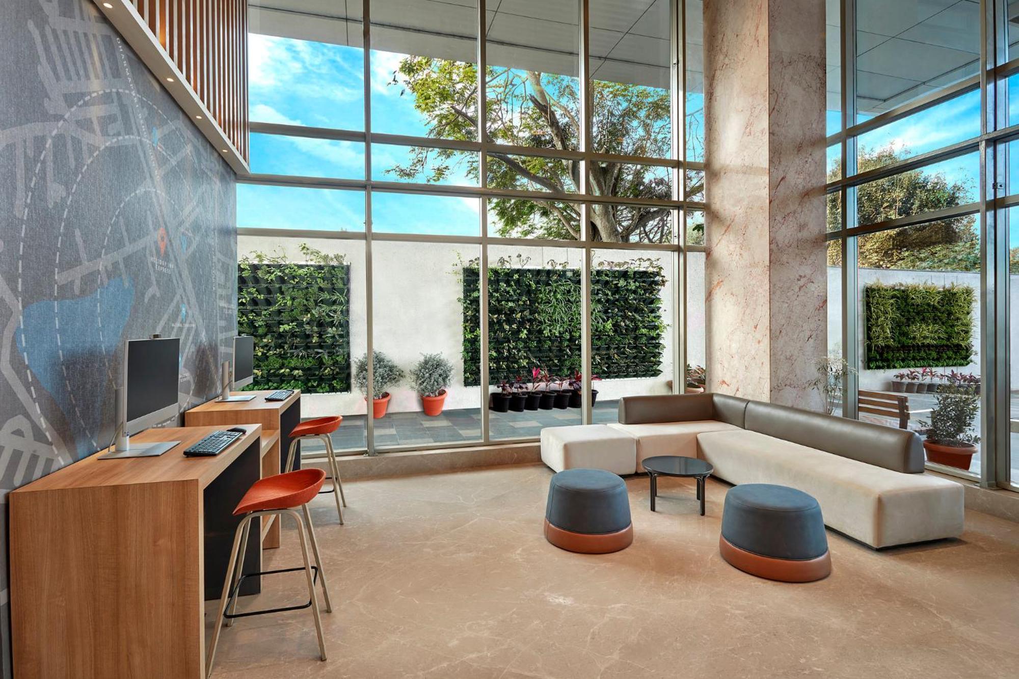 Holiday Inn Express Bengaluru Bommasandra By Ihg Kammasandra 외부 사진